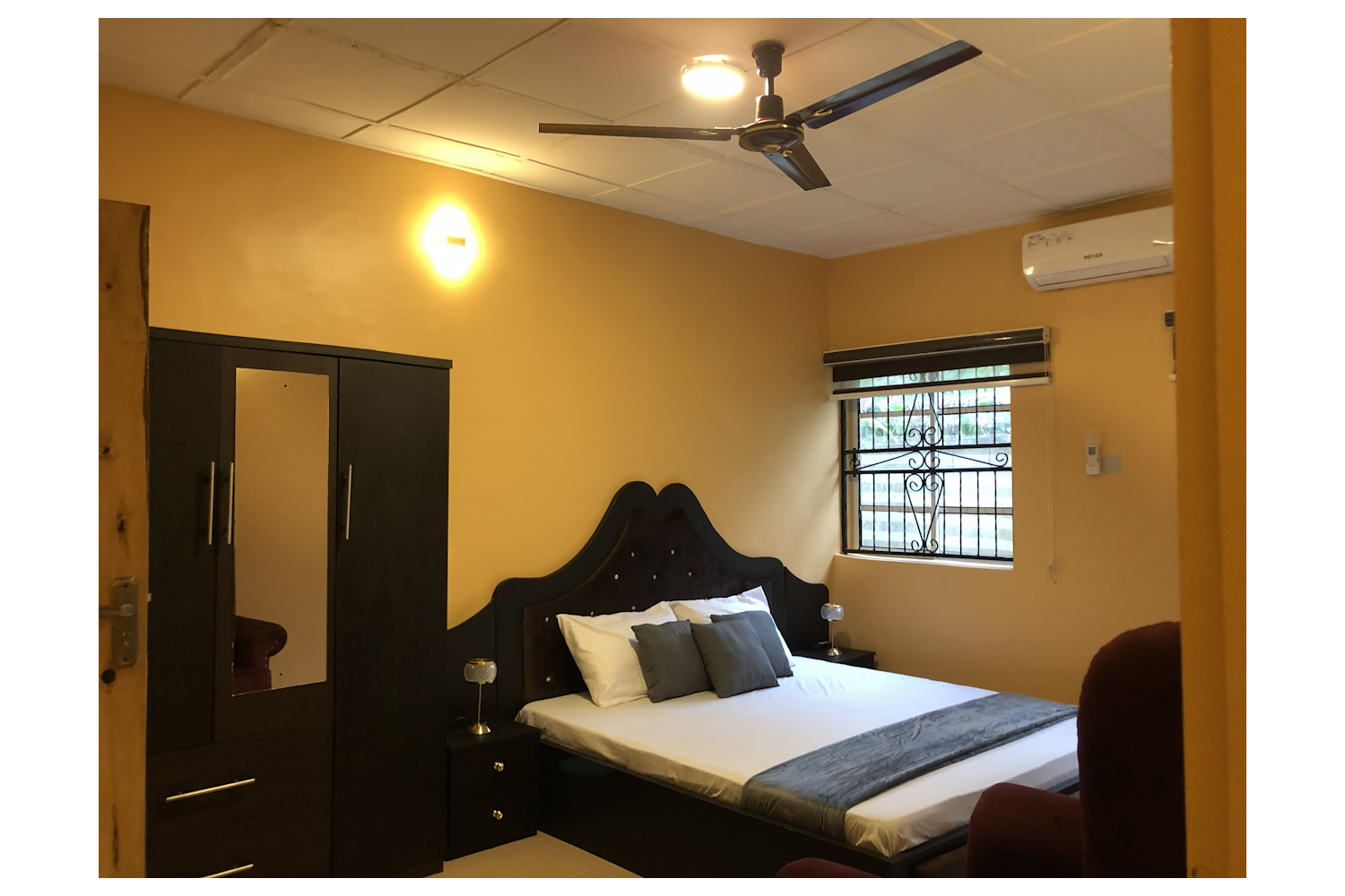 Self-Contained Room & Parlour (The River)